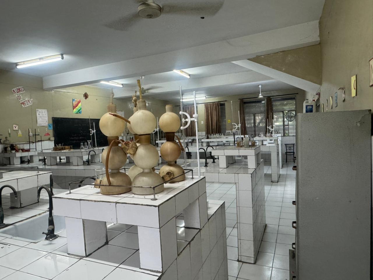 Science & Chemistry Lab